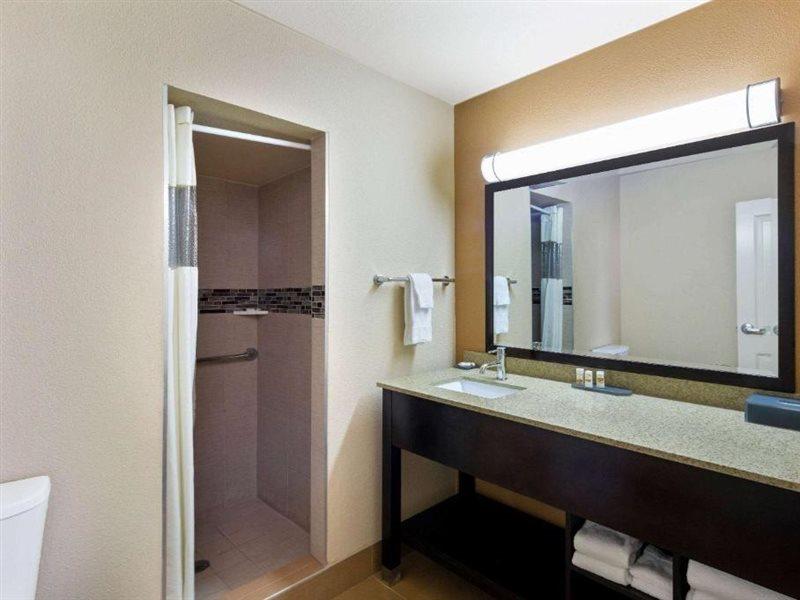 University Inn & Suites Берклі Екстер'єр фото