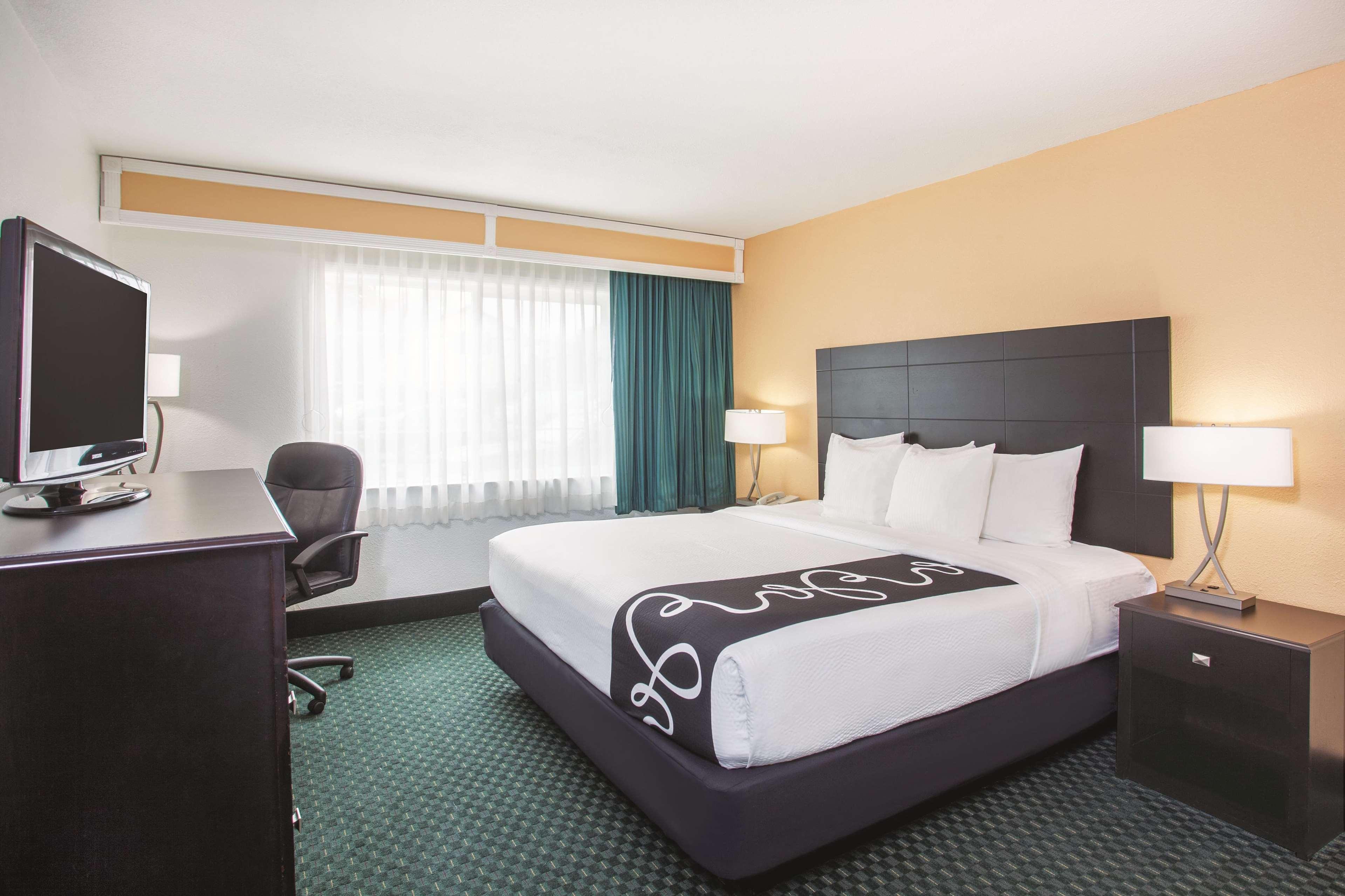 University Inn & Suites Берклі Екстер'єр фото