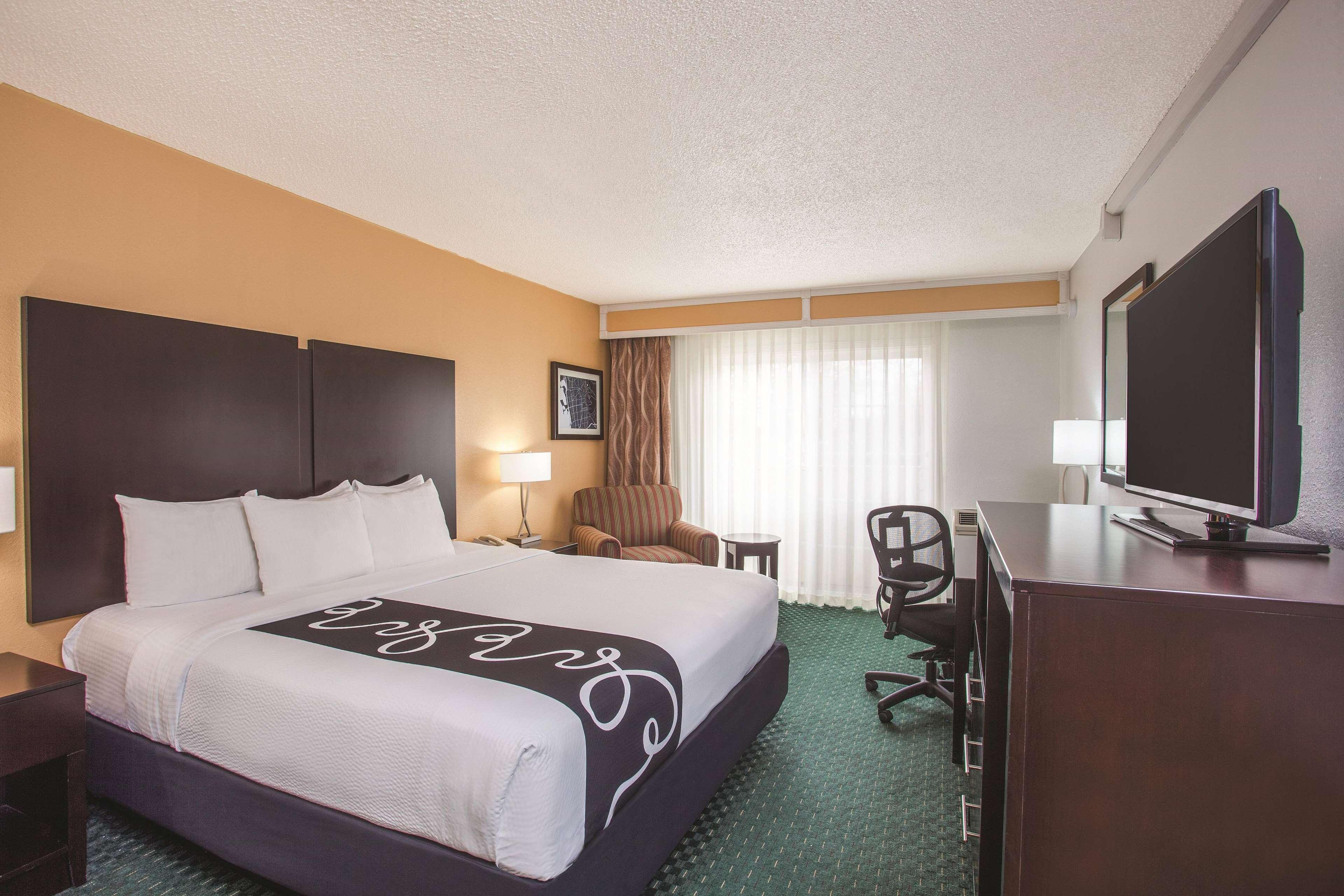 University Inn & Suites Берклі Екстер'єр фото