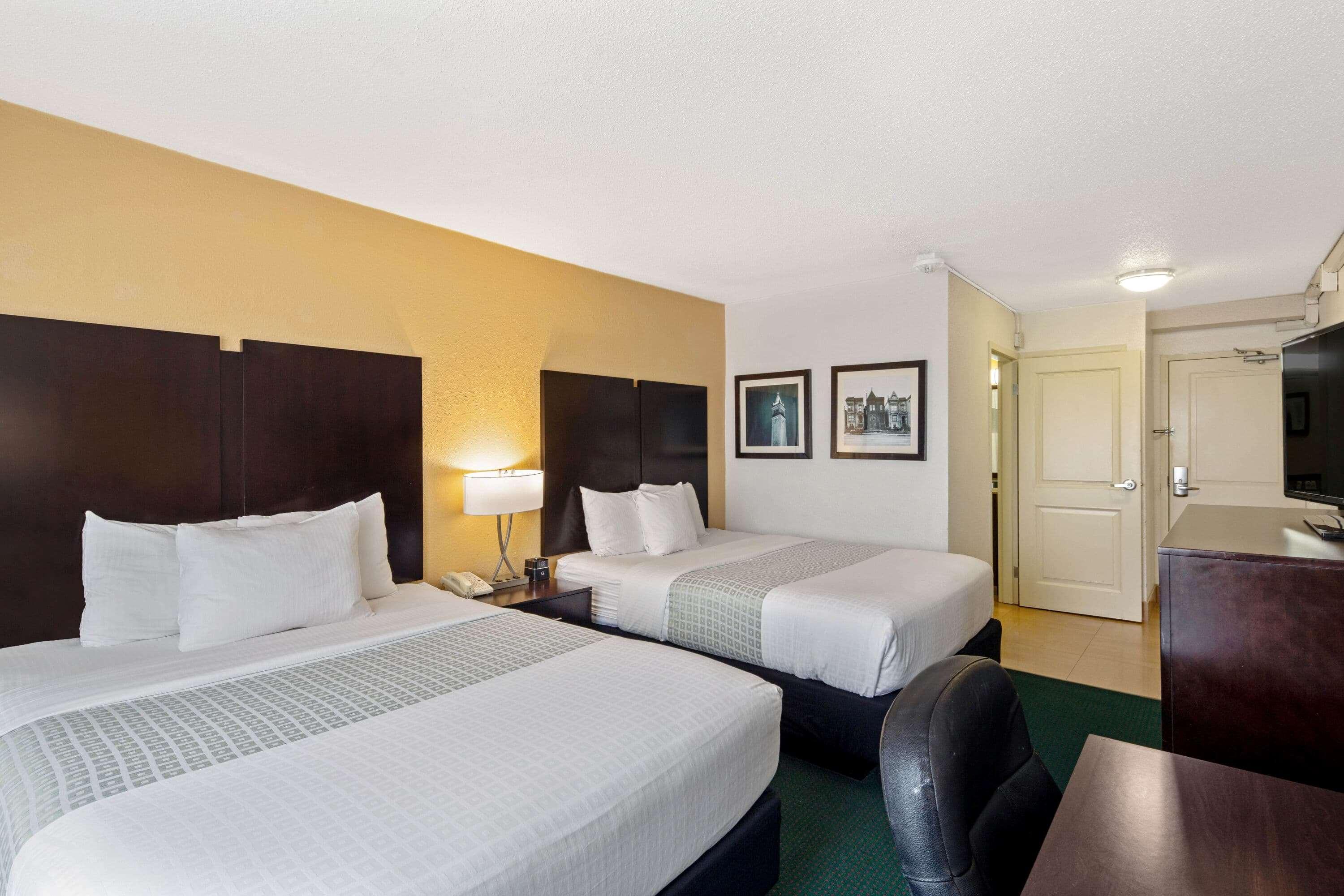 University Inn & Suites Берклі Екстер'єр фото