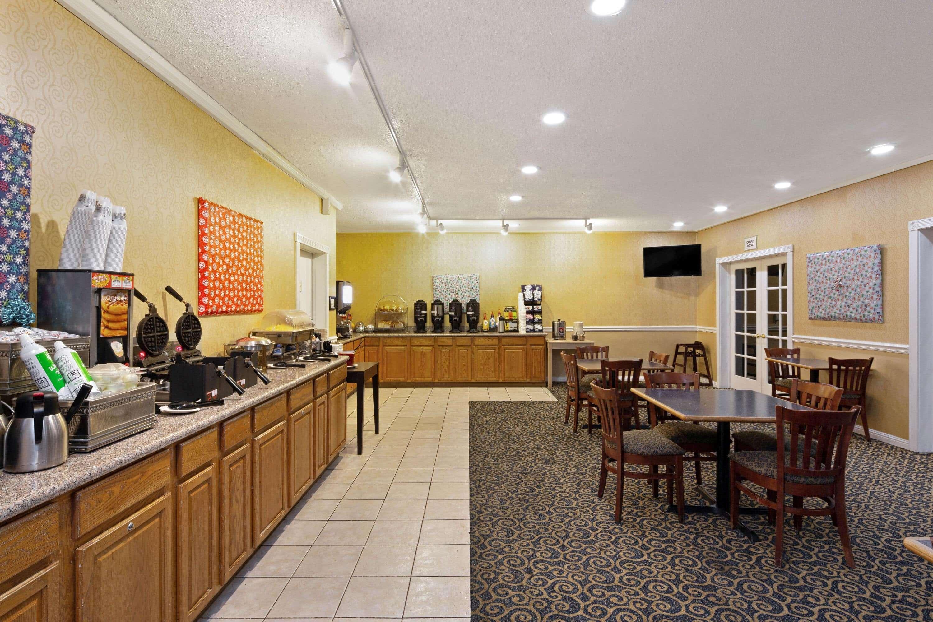 University Inn & Suites Берклі Екстер'єр фото
