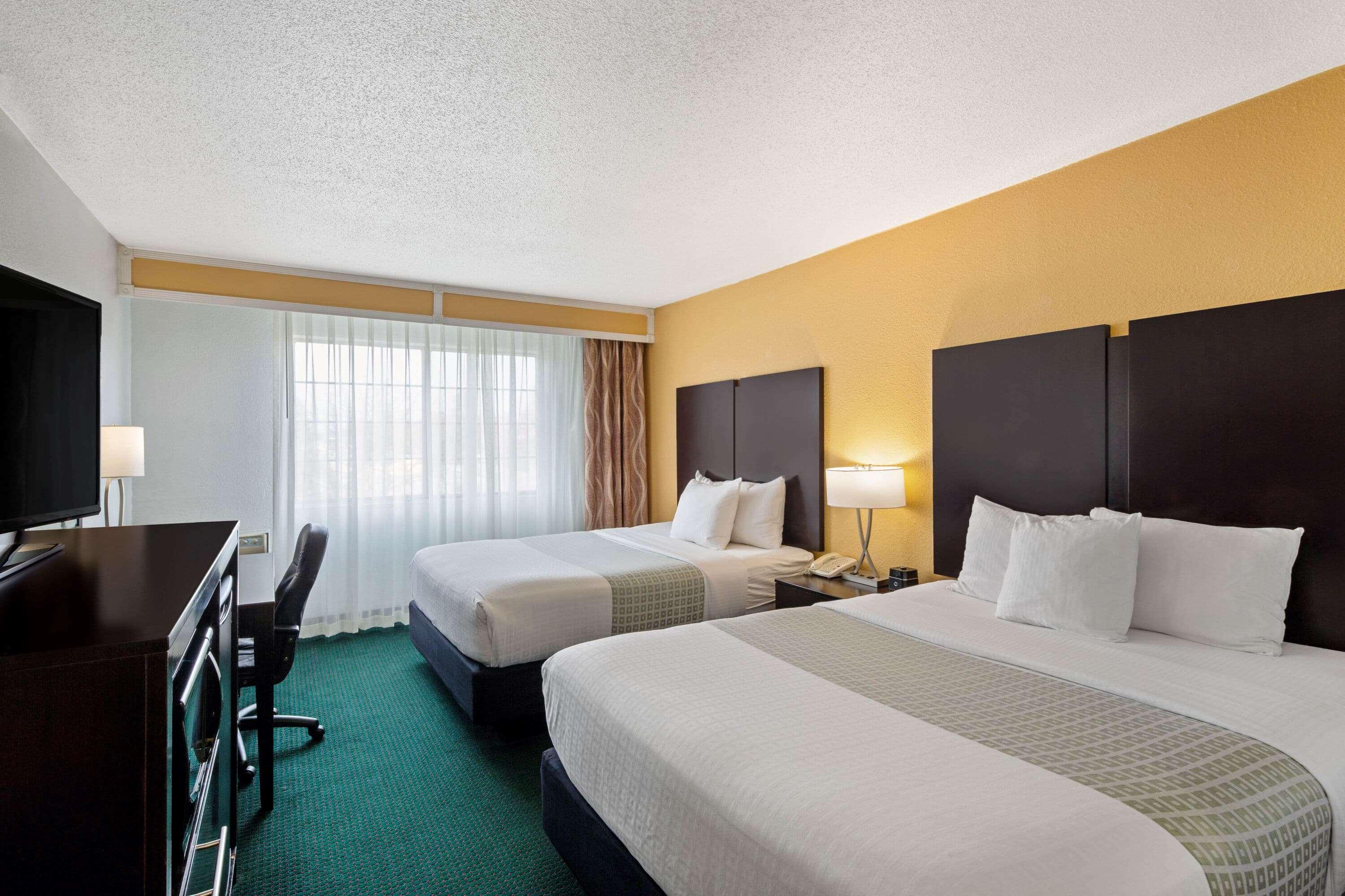 University Inn & Suites Берклі Екстер'єр фото
