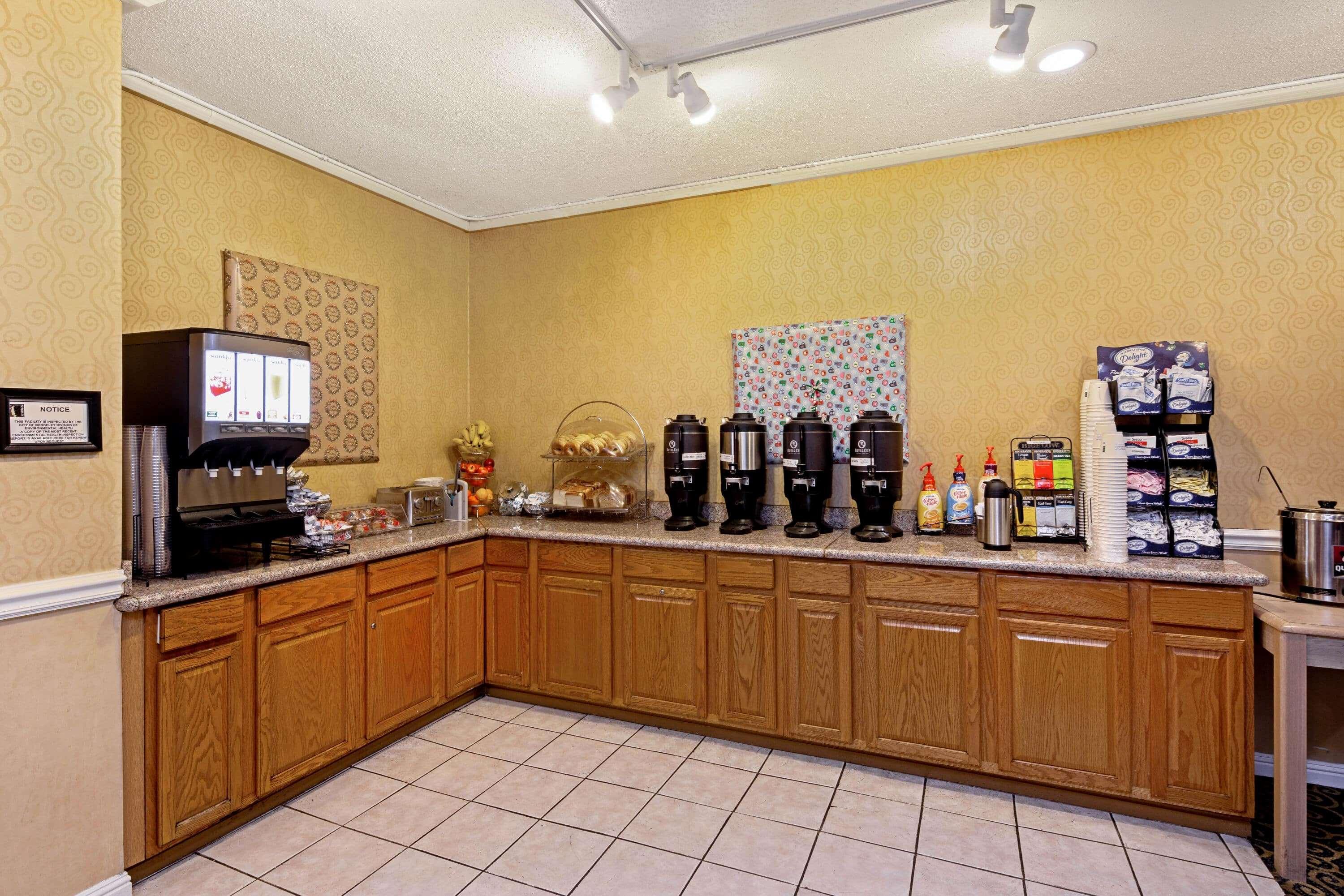 University Inn & Suites Берклі Екстер'єр фото