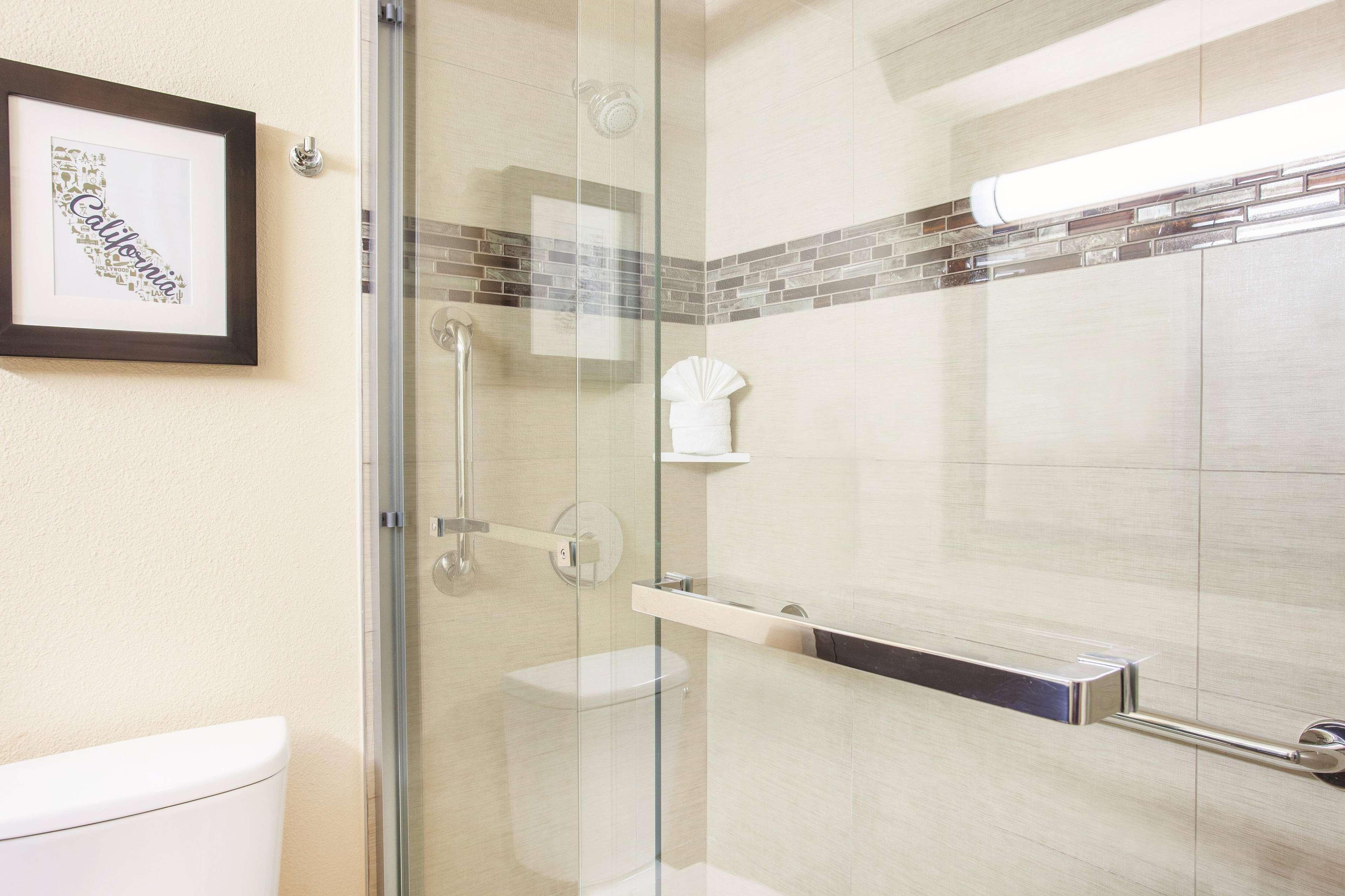 University Inn & Suites Берклі Екстер'єр фото