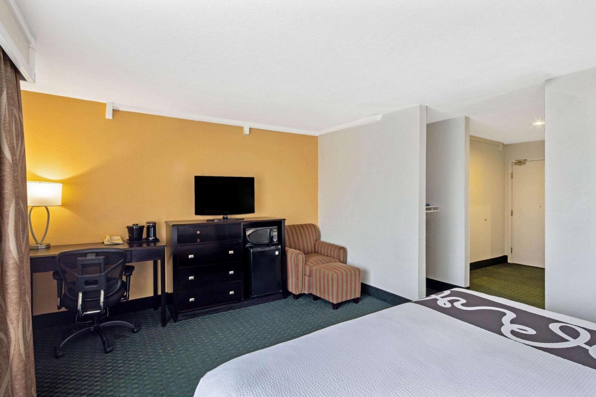 University Inn & Suites Берклі Номер фото
