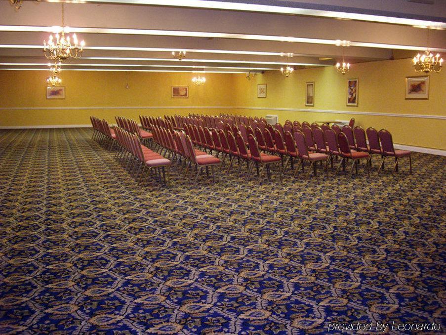 University Inn & Suites Берклі Зручності фото