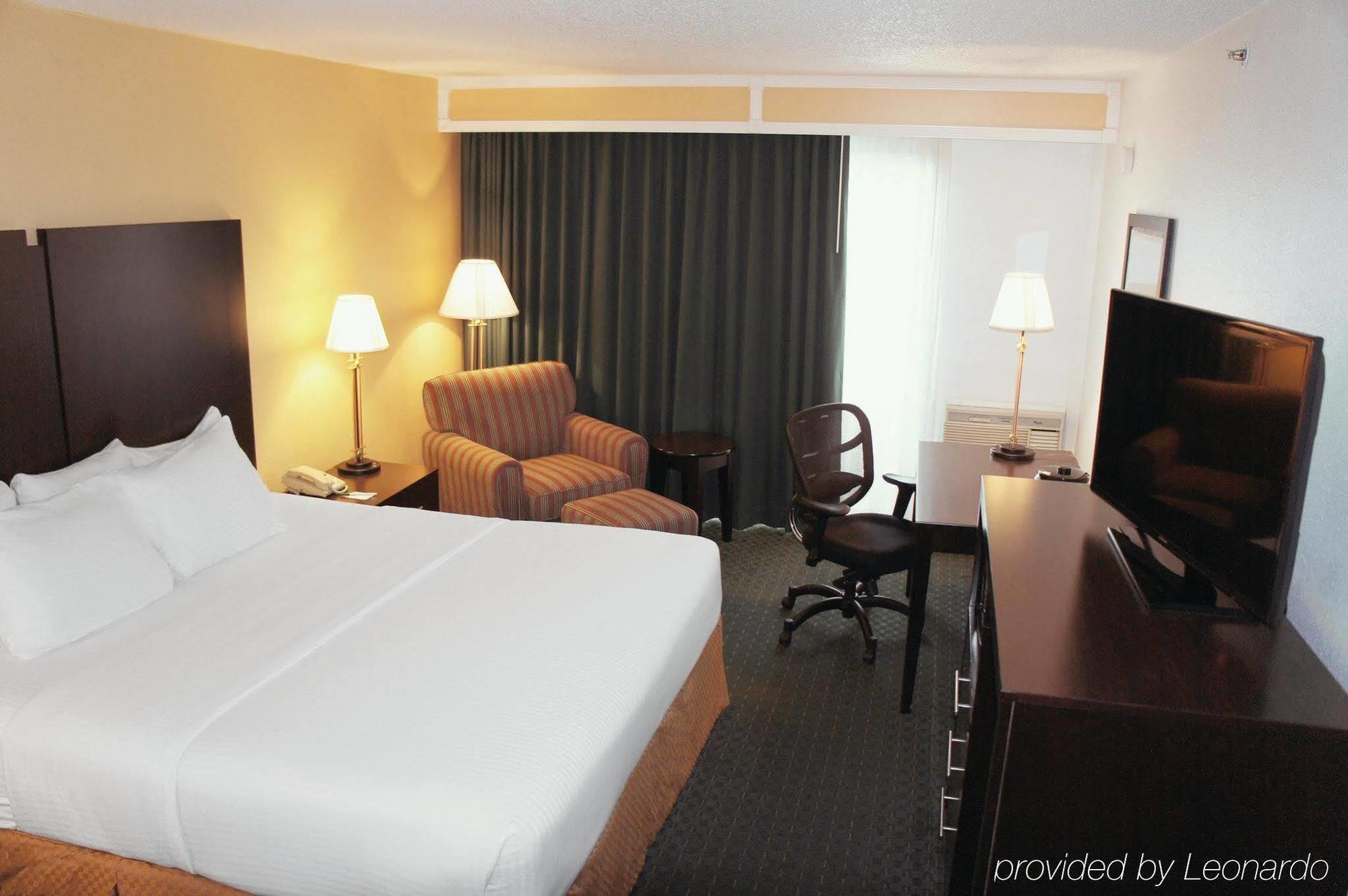 University Inn & Suites Берклі Екстер'єр фото